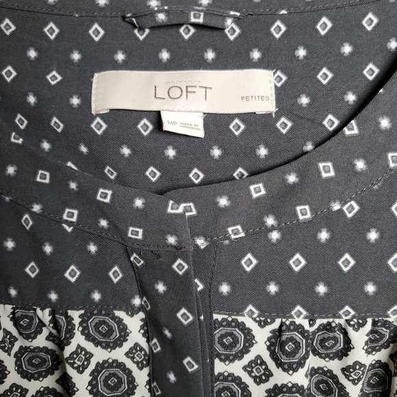 Floral Medallion Petite Medium Mixed Media Longsleeve Popover Belted Tunic Dress - Picture 2 of 9